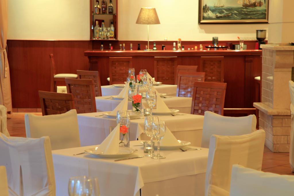 Ранни записвания: 5 нощувки със закуски и вечери в Akrogiali Exclusive Hotel 3*, Халкидики, Гърция през Юни! - Снимка 12