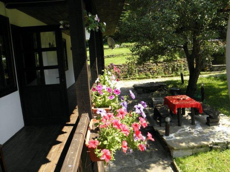 Джелеповата къща - Снимка 8