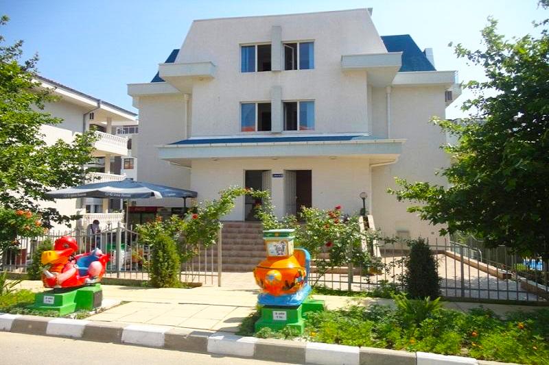 Къща за гости Дейзи - Снимка 0