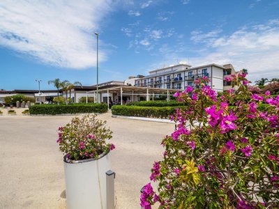 Athena Resort - Снимка 4