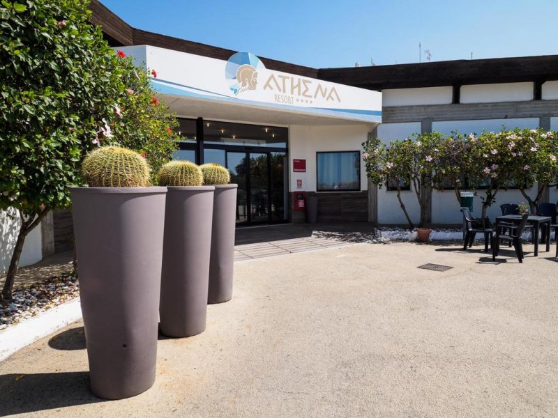 Athena Resort - Снимка 4