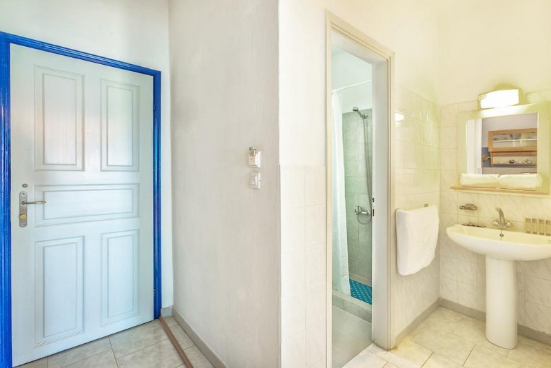 Xenios Faros Apartments - Снимка 11