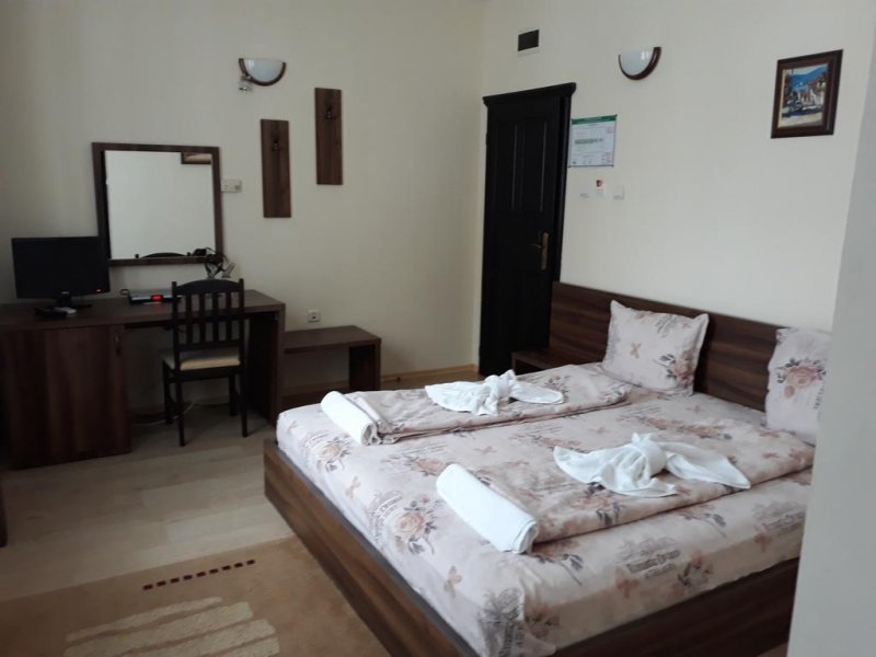 Семеен хотел Свети Никола - Снимка 3