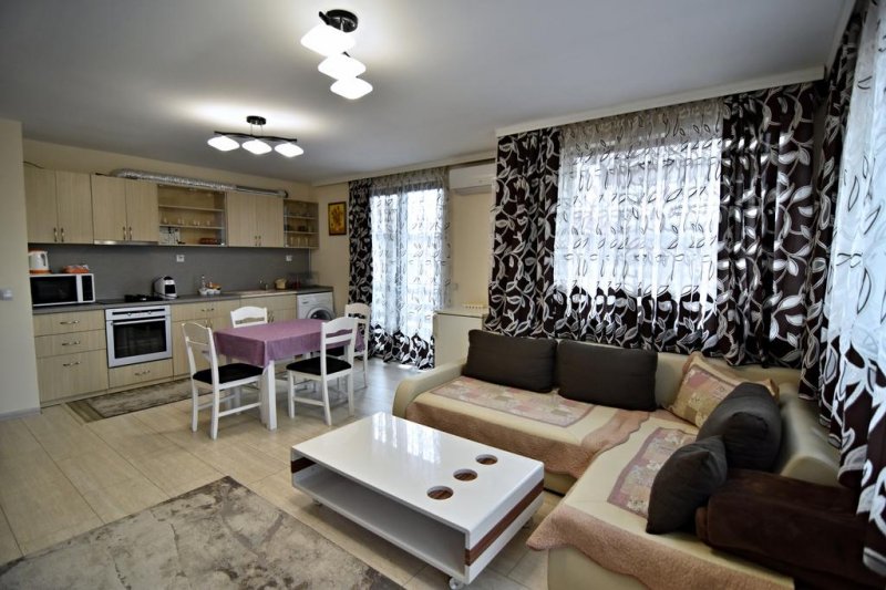 Хотелски апартаменти Панорама - Снимка 0