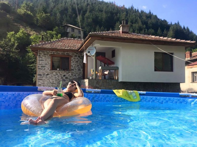 Къща за гости Бащината къща - Снимка 0