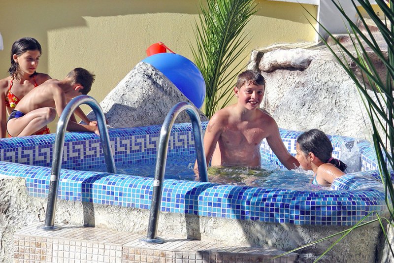 Семеен хотел Свети Стефан - Снимка 1