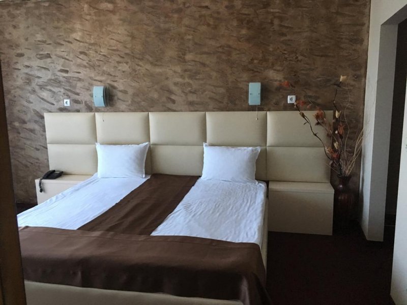 Хотел Каменец - Снимка 1