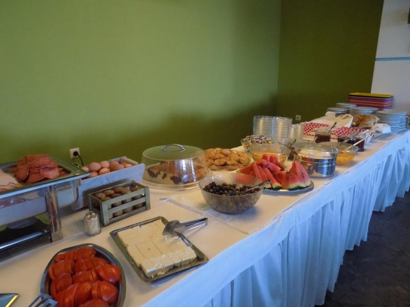 Aiolos Hotel - Снимка 8