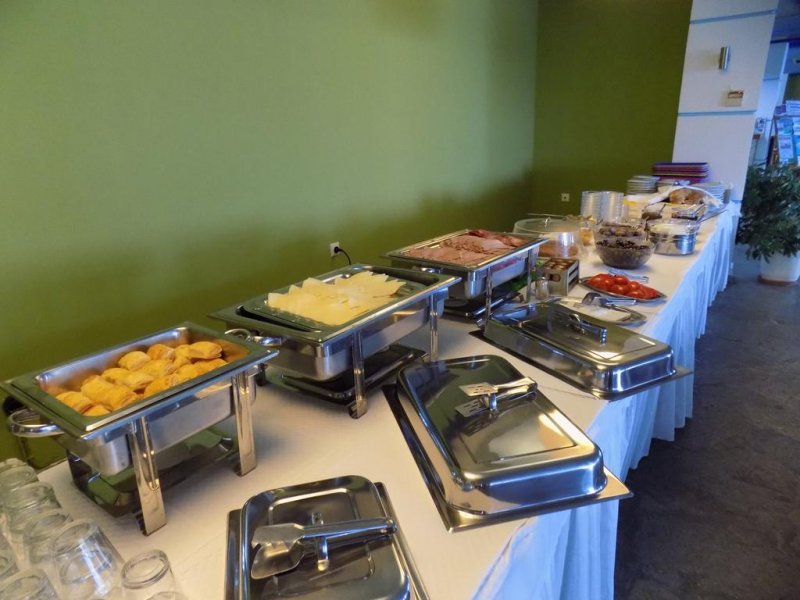 Aiolos Hotel - Снимка 1