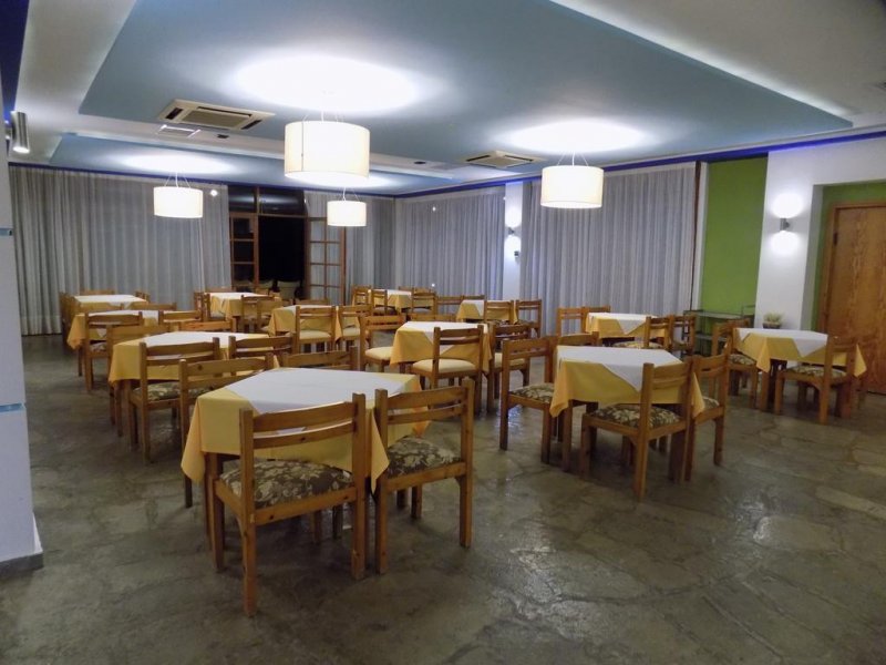 Aiolos Hotel - Снимка 3
