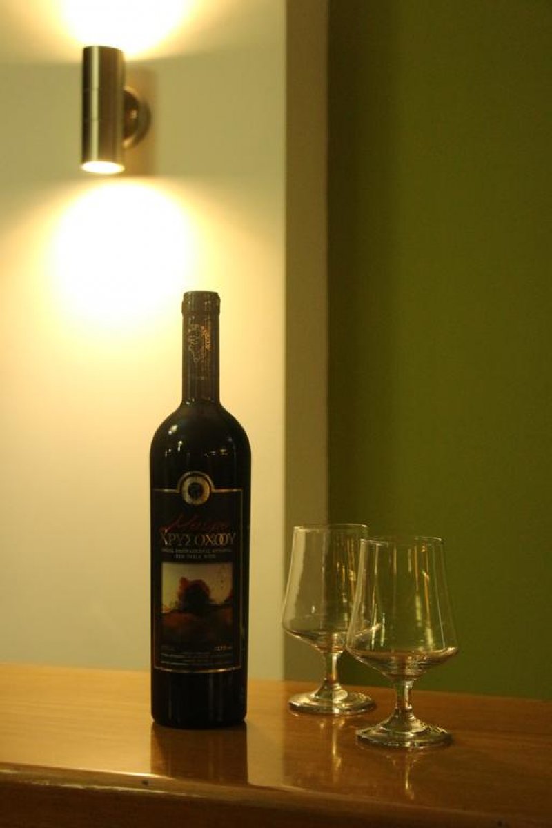 Aiolos Hotel - Снимка 1