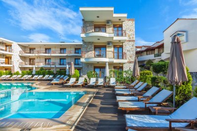 Nereides Hotel Hanioti - Снимка 2