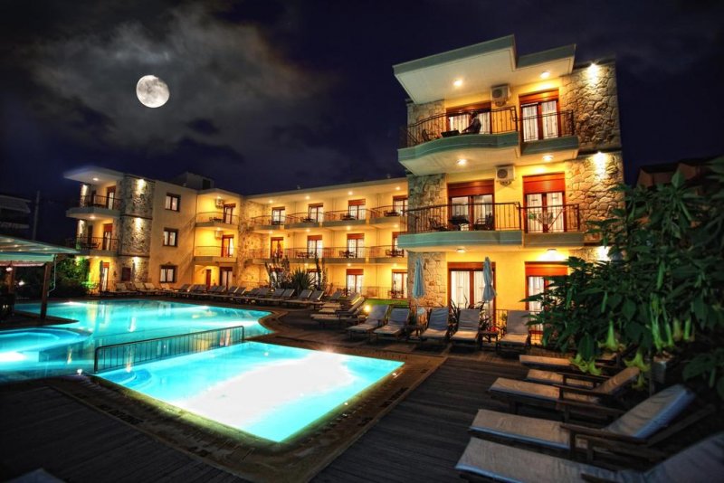 Nereides Hotel Hanioti - Снимка 5