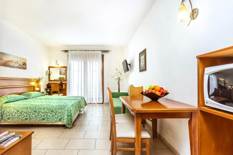 Nereides Hotel Hanioti - Снимка 8