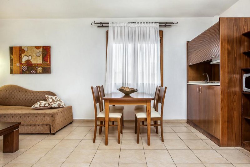 Nereides Hotel Hanioti - Снимка 11