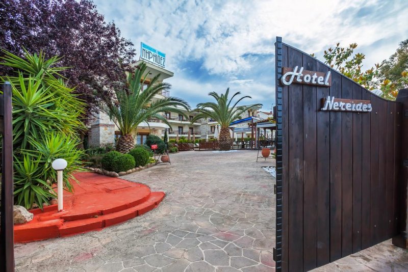 Nereides Hotel Hanioti - Снимка 3