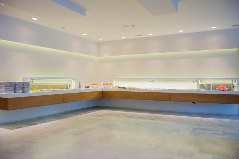 Hotel San Pantеleimon - Снимка 8