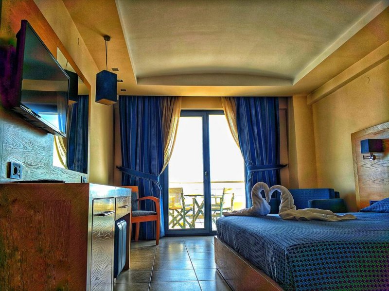 Aegean Blue Beach Hotel - Снимка 7