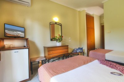 Samel Hotel - Снимка 6