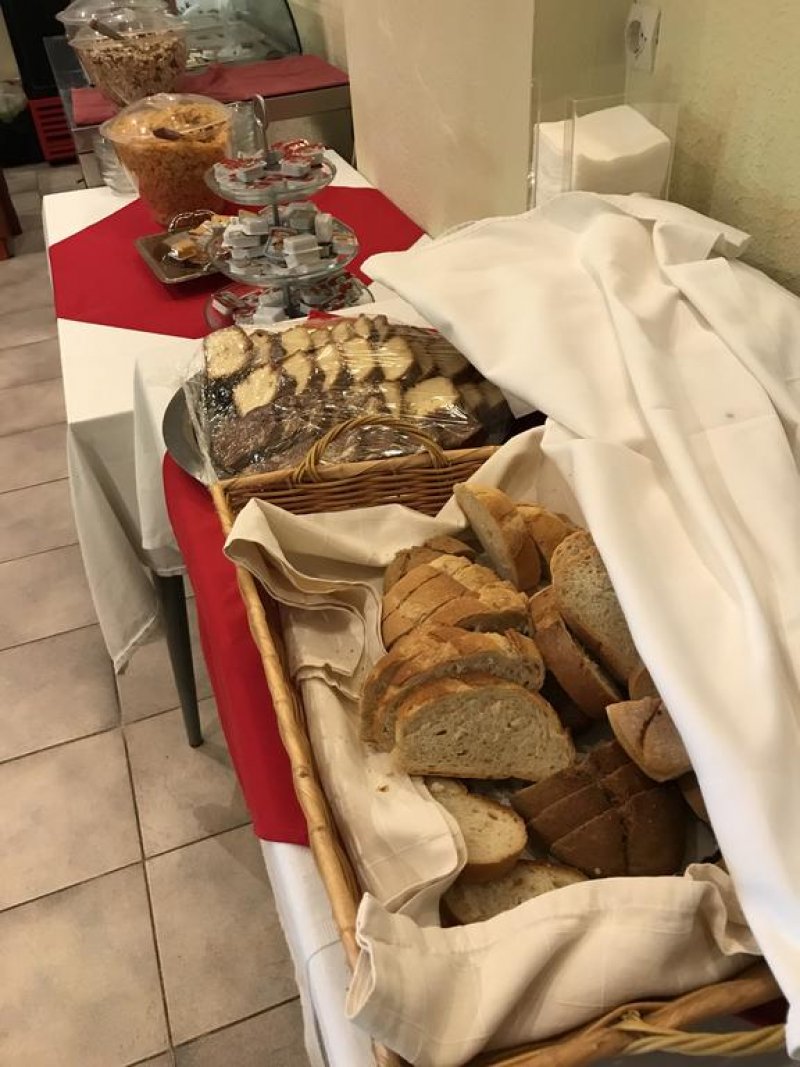 Samel Hotel - Снимка 2