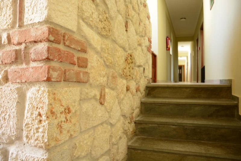 Samel Hotel - Снимка 10