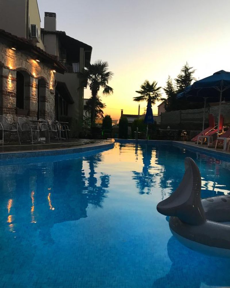 Samel Hotel - Снимка 1