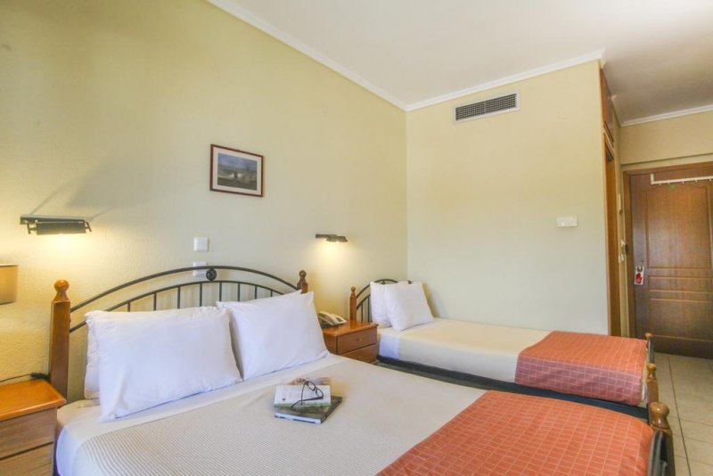 Samel Hotel - Снимка 8