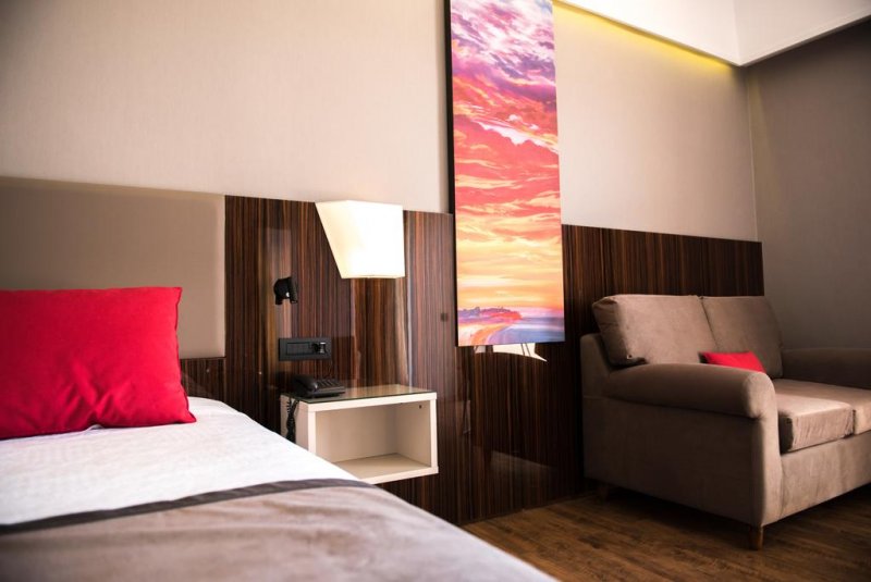 Ramada Plaza Thraki - Снимка 8