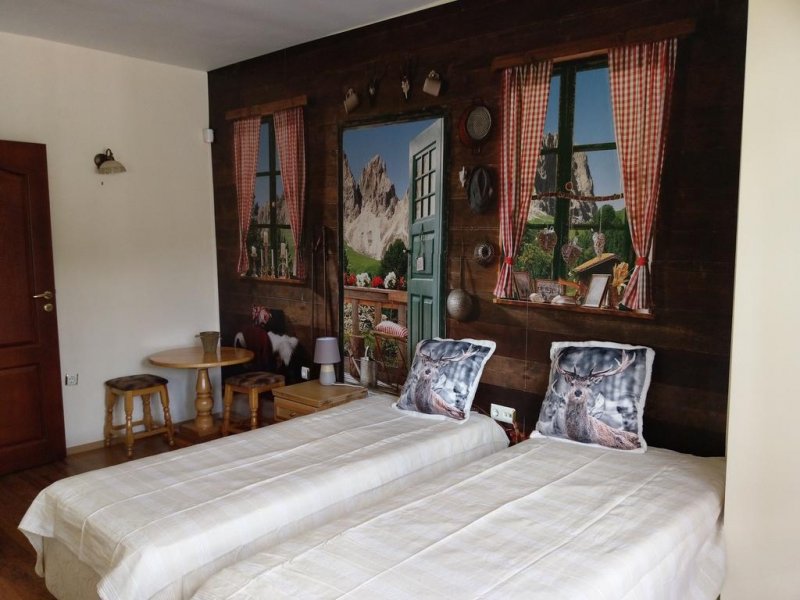 Къщата на Влъхвите - Снимка 11