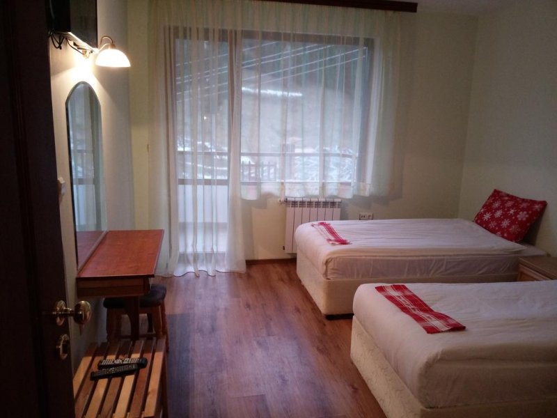 Къщата на Влъхвите - Снимка 5