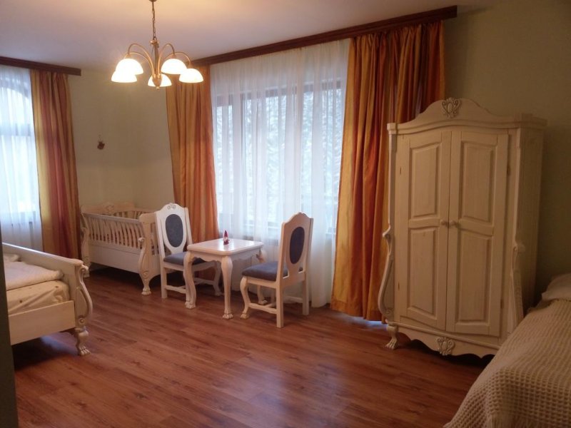 Къщата на Влъхвите - Снимка 9