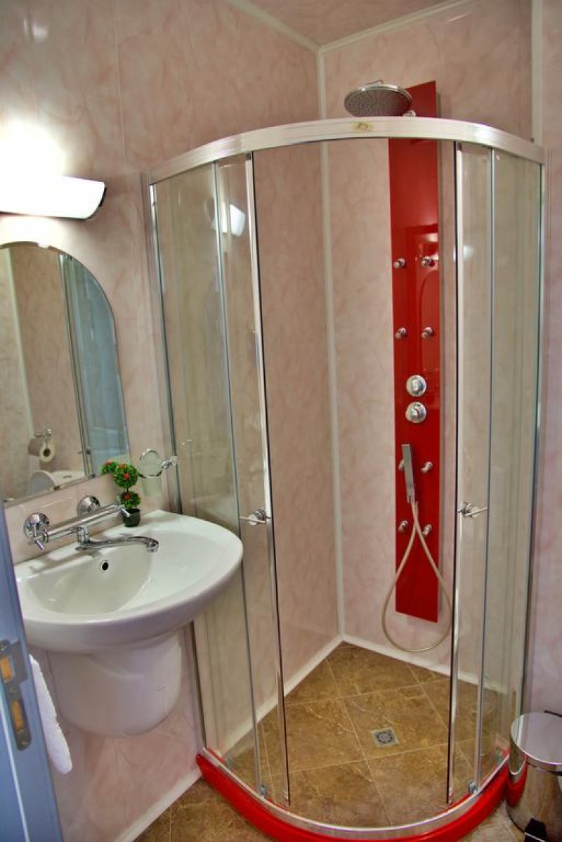 Хотел NAYS - Снимка 8