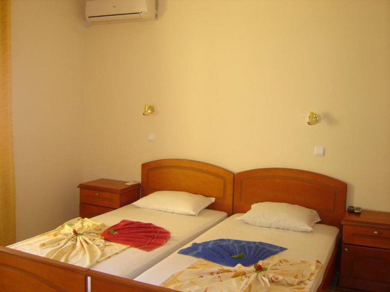 Семеен Хотел Крис - Снимка 5