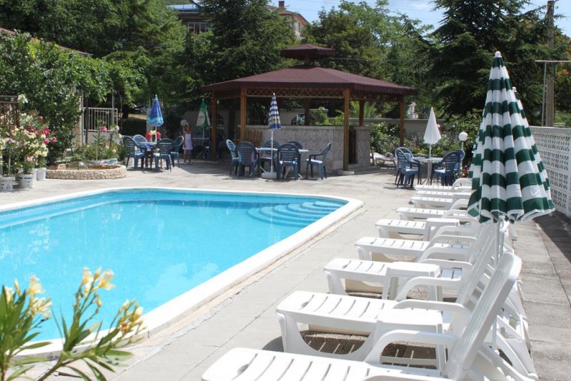 Семеен Хотел Крис - Снимка 3