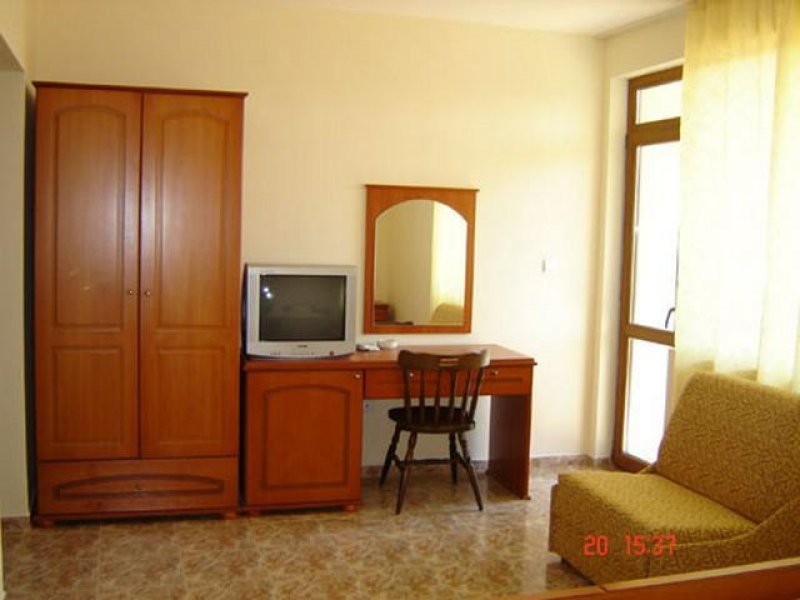 Семеен Хотел Крис - Снимка 11