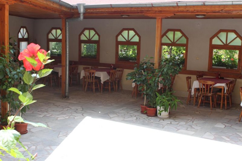 Семеен Хотел Крис - Снимка 7