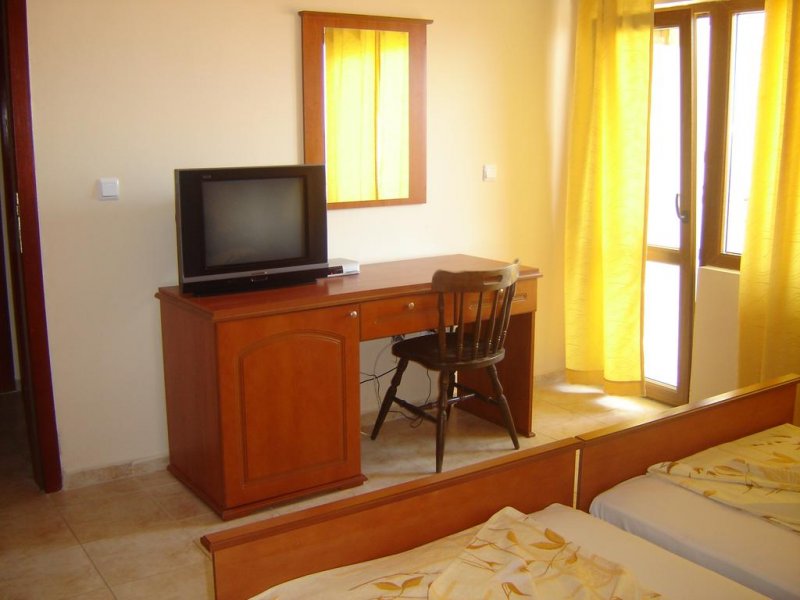 Семеен Хотел Крис - Снимка 11