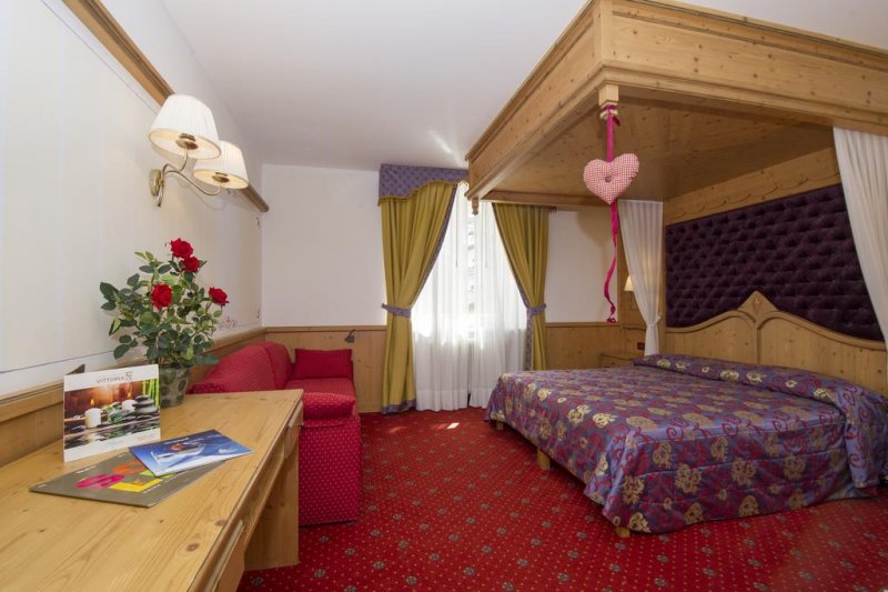 Sport Hotel Vittoria - Снимка 1