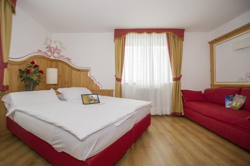 Sport Hotel Vittoria - Снимка 1