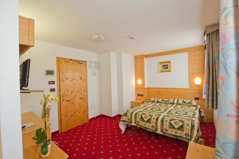 Sport Hotel Vittoria - Снимка 3