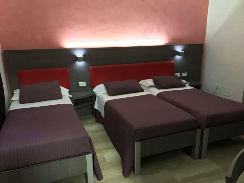 Hotel Center - Снимка 11