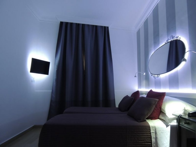 Hotel Center - Снимка 3