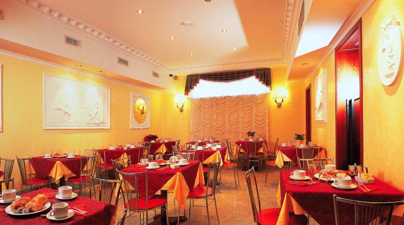 Hotel Stromboli - Снимка 1