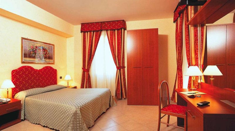 Hotel Stromboli - Снимка 10