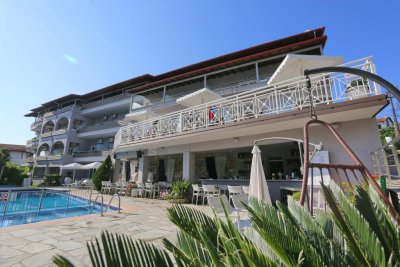 Tropical Hotel