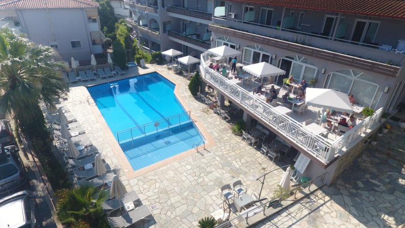 Tropical Hotel - Снимка 11