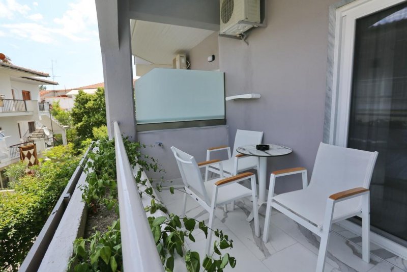 Tropical Hotel - Снимка 3