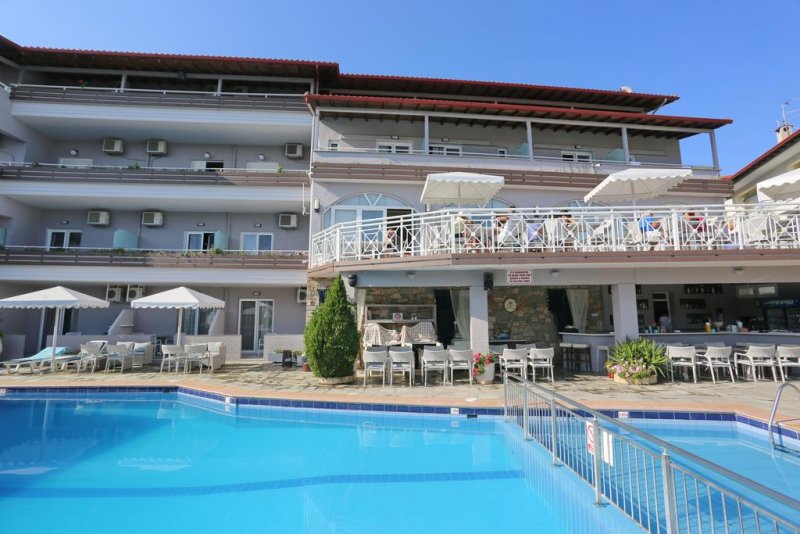 Tropical Hotel - Снимка 2