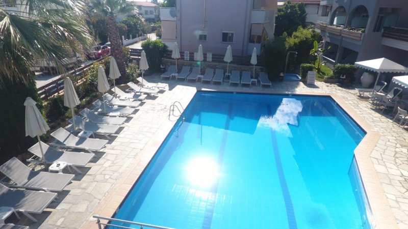 Tropical Hotel - Снимка 10