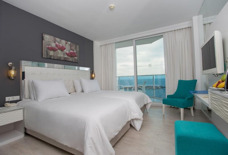 Le Bleu Hotel & Resort Kusadasi - All Inclusive - Снимка 1